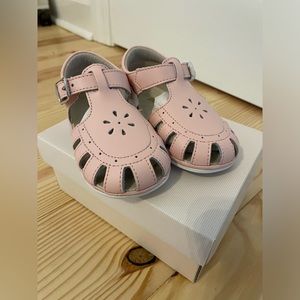 L’Amour Toddler Girl Sandals “Shelby” NIB Size 5